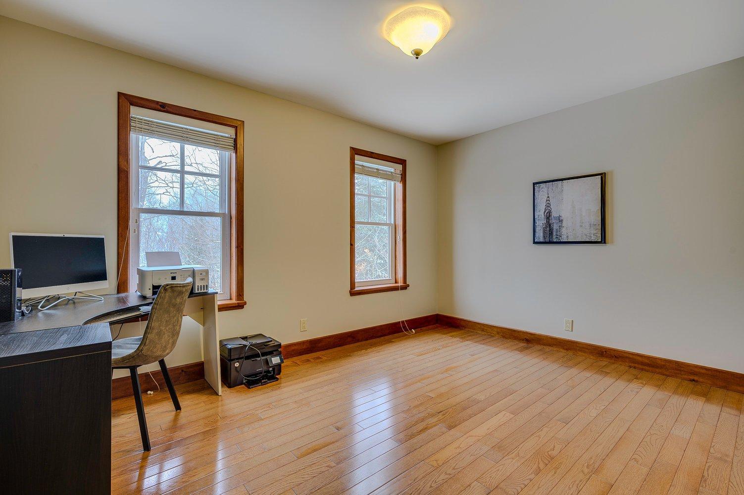 









29


Ch. des Mésanges

,
Sainte-Anne-des-Lacs,




QC
J0R1B0

