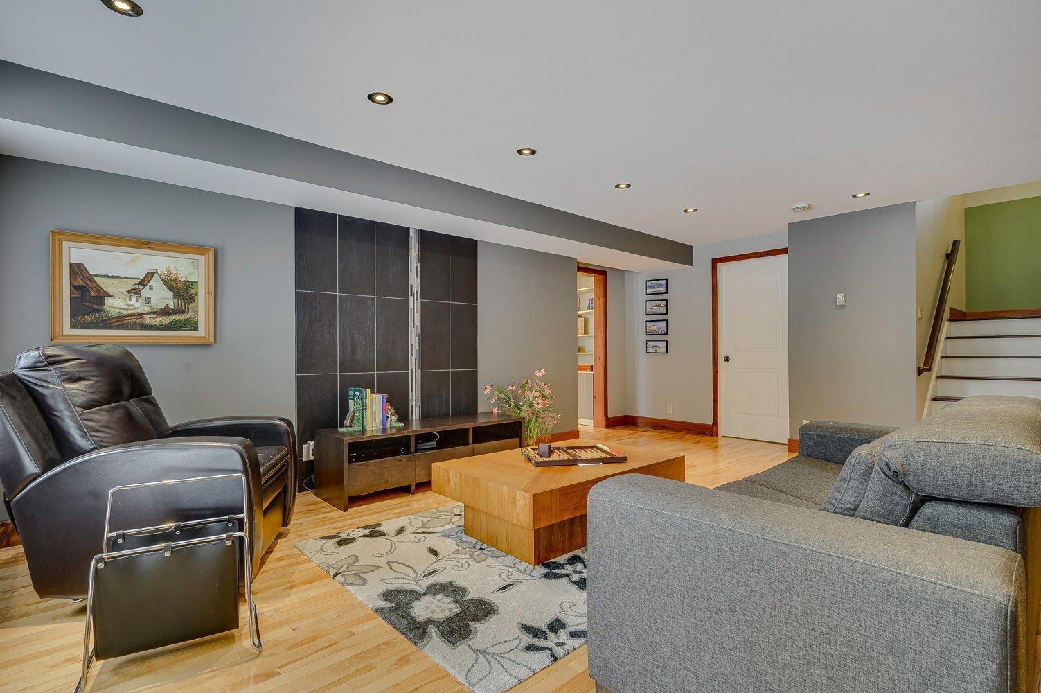 









29


Ch. des Mésanges

,
Sainte-Anne-des-Lacs,




QC
J0R1B0

