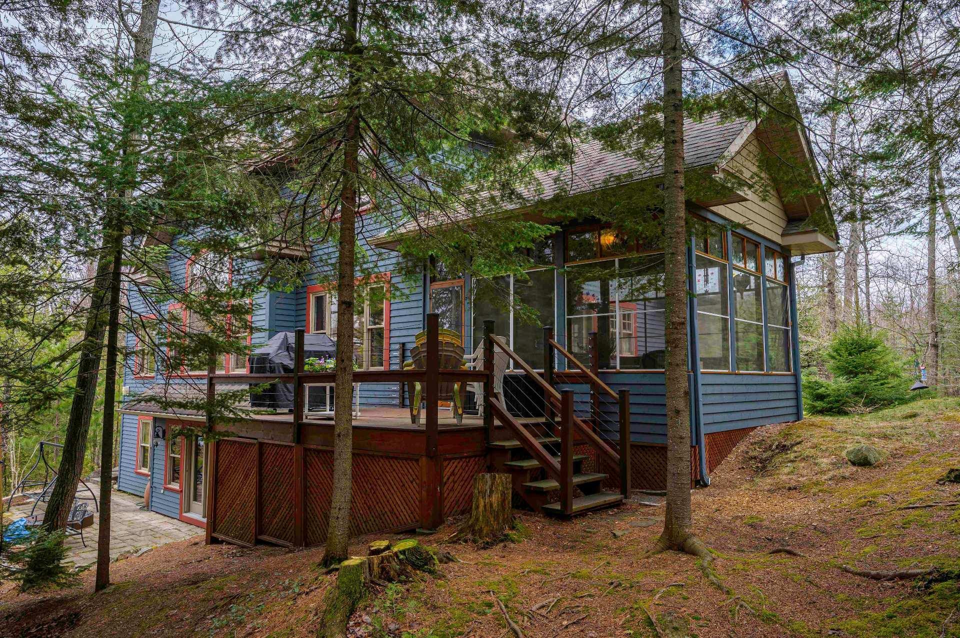 









29


Ch. des Mésanges

,
Sainte-Anne-des-Lacs,




QC
J0R1B0

