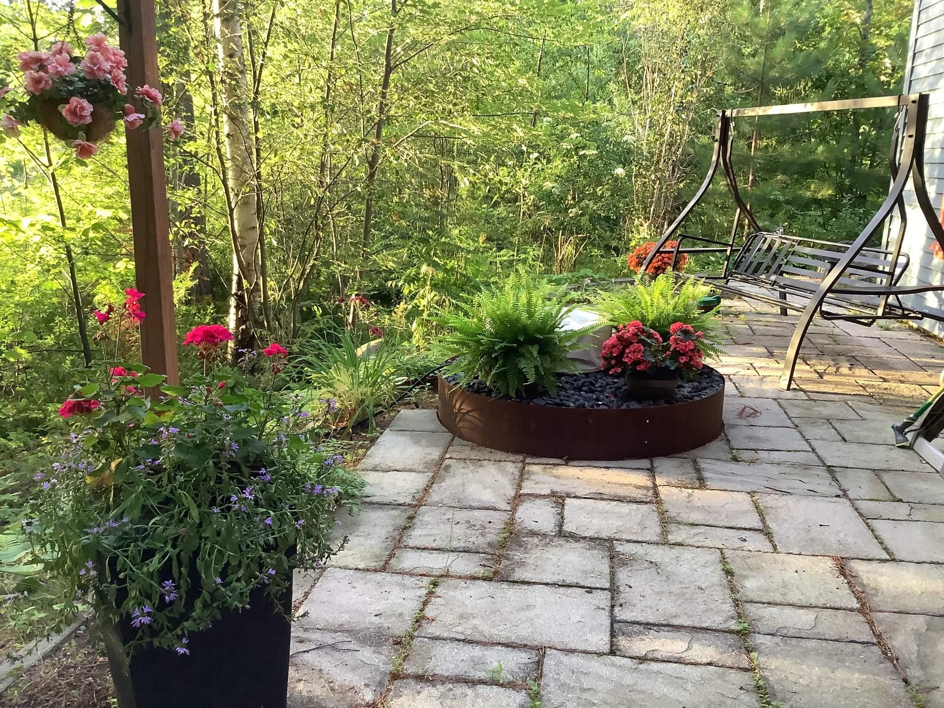 









29


Ch. des Mésanges

,
Sainte-Anne-des-Lacs,




QC
J0R1B0

