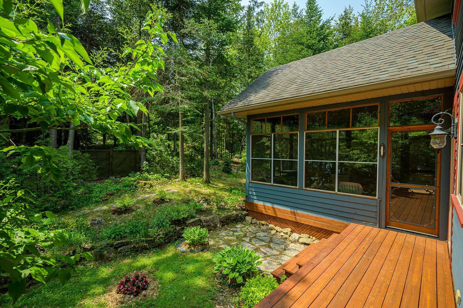 









29


Ch. des Mésanges

,
Sainte-Anne-des-Lacs,




QC
J0R1B0

