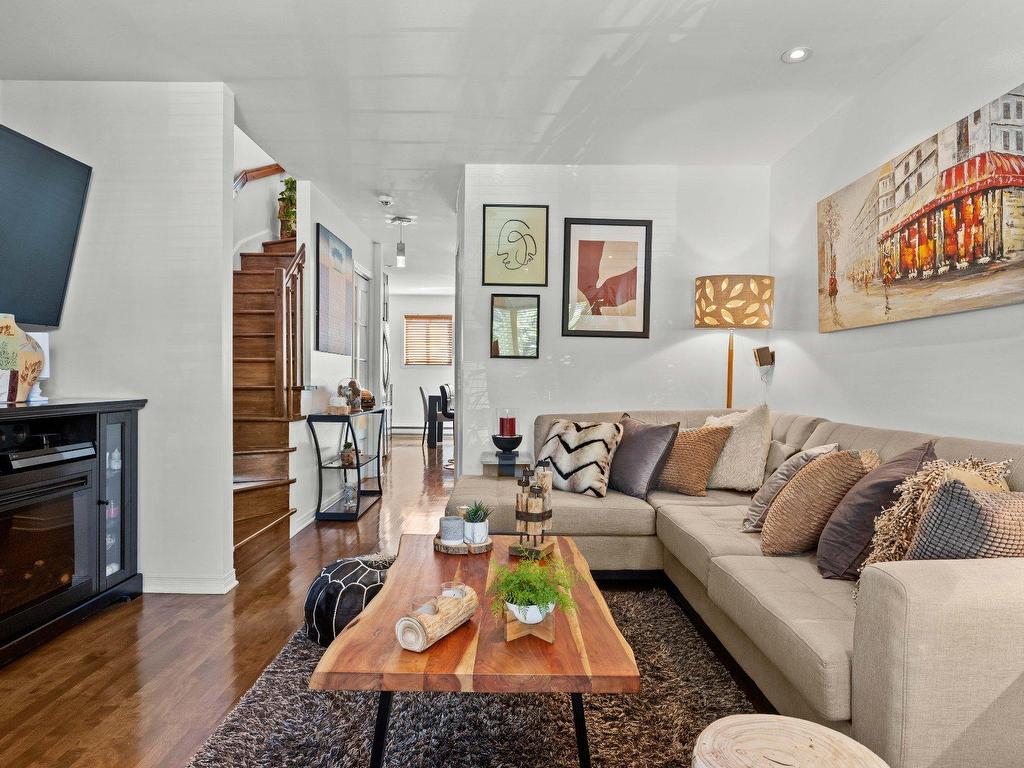 









4366


Av. du Midway

,
Rosemont/La Petite-Patrie (Montréal),




QC
H1Y3J4

