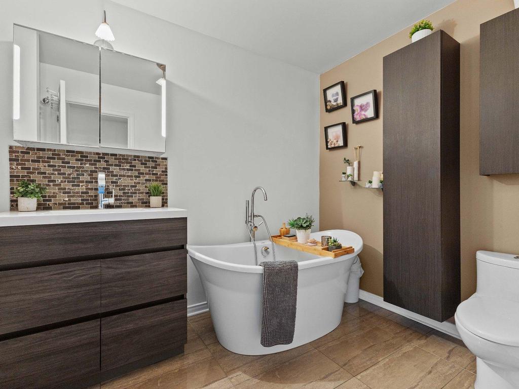 









4366


Av. du Midway

,
Rosemont/La Petite-Patrie (Montréal),




QC
H1Y3J4

