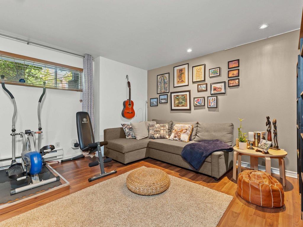 









4366


Av. du Midway

,
Rosemont/La Petite-Patrie (Montréal),




QC
H1Y3J4


