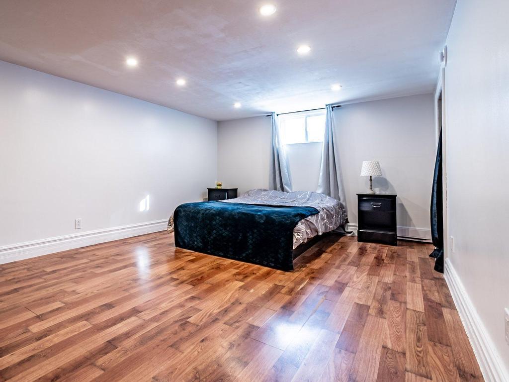 









3040


Boul. St-Michel

,
Trois-Rivières,




QC
G9A5E3

