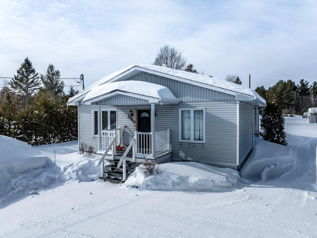 









3040


Boul. St-Michel

,
Trois-Rivières,




QC
G9A5E3

