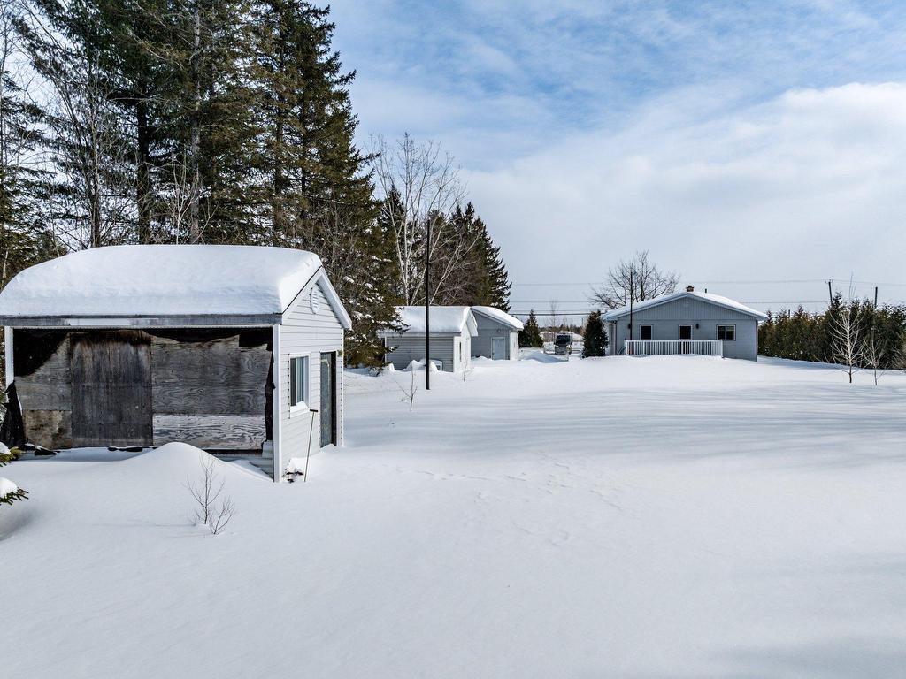 









3040


Boul. St-Michel

,
Trois-Rivières,




QC
G9A5E3

