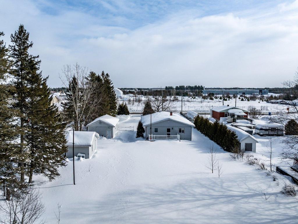 









3040


Boul. St-Michel

,
Trois-Rivières,




QC
G9A5E3

