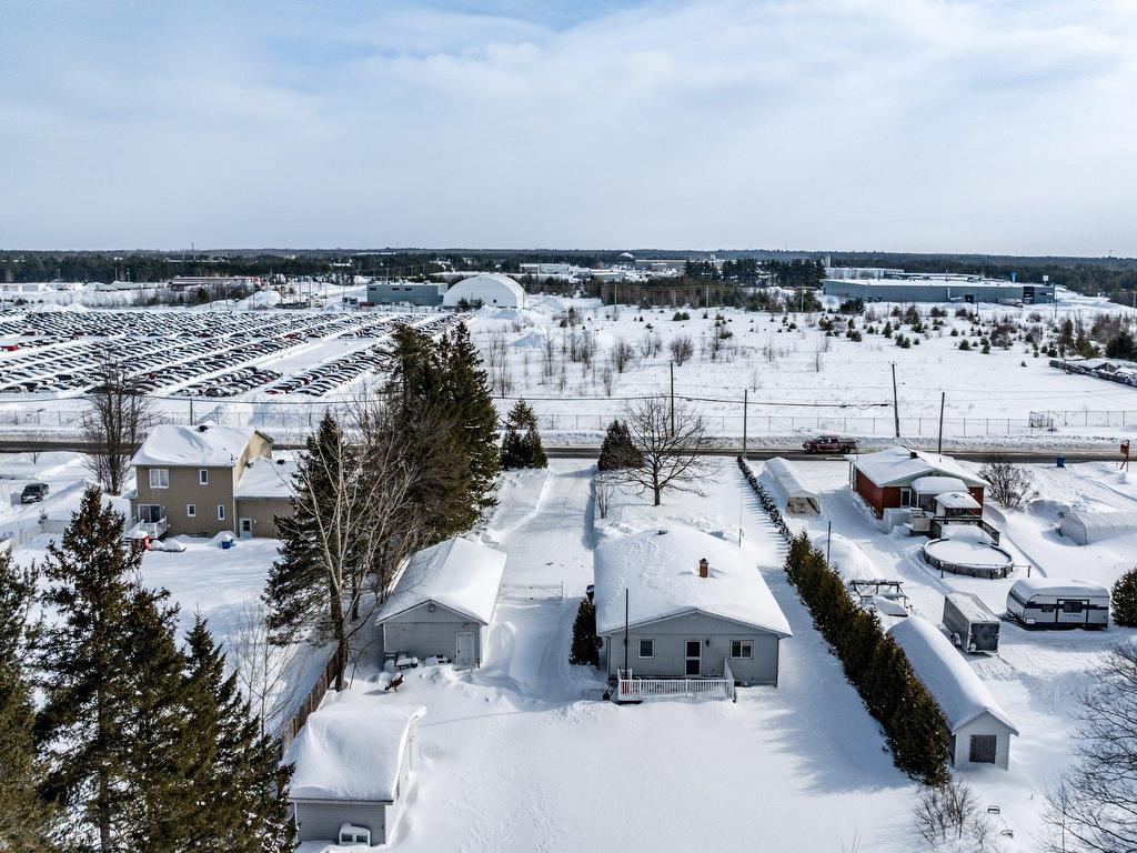 









3040


Boul. St-Michel

,
Trois-Rivières,




QC
G9A5E3

