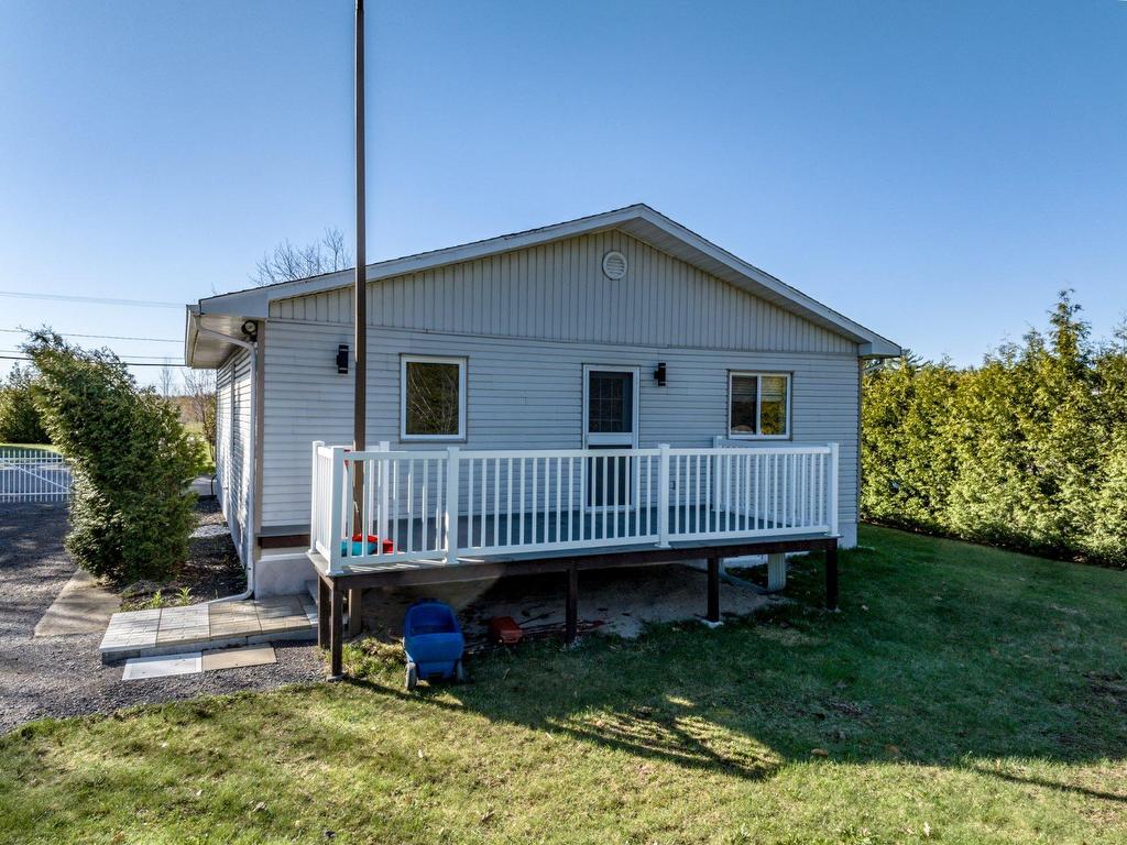 









3040


Boul. St-Michel

,
Trois-Rivières,




QC
G9A5E3

