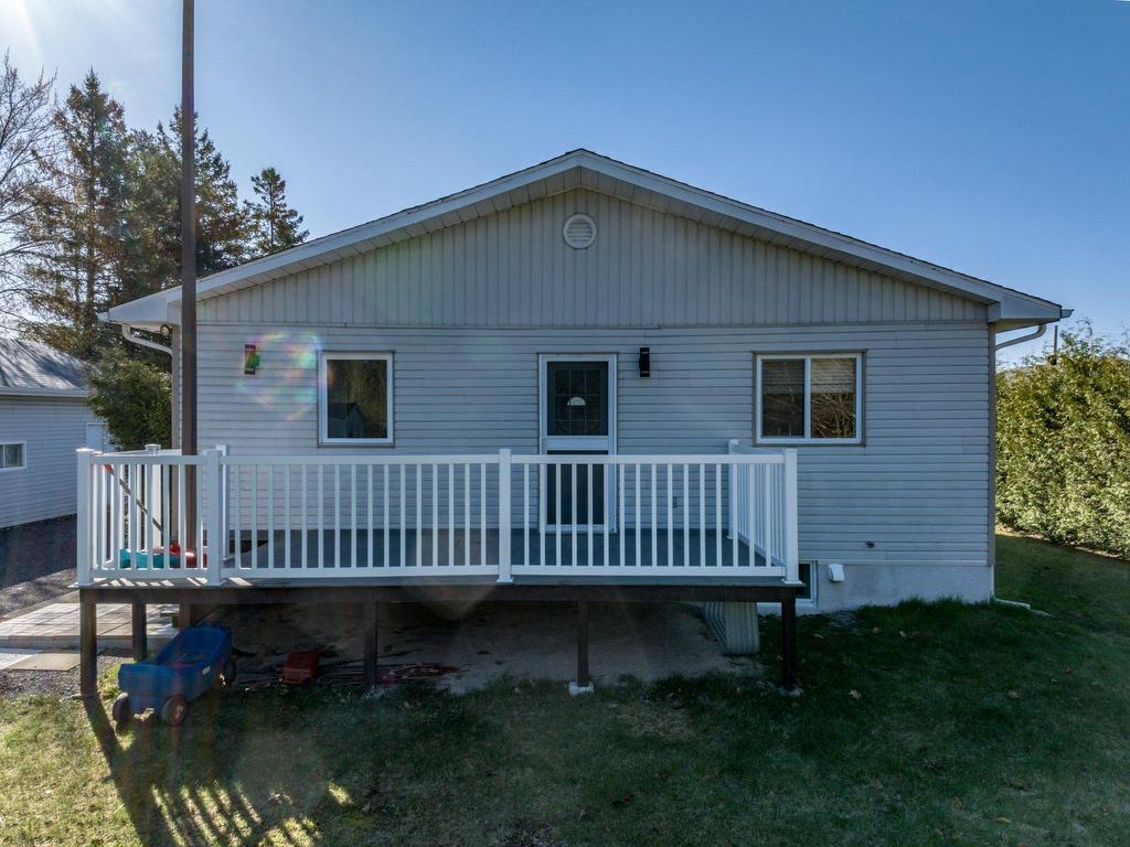 









3040


Boul. St-Michel

,
Trois-Rivières,




QC
G9A5E3

