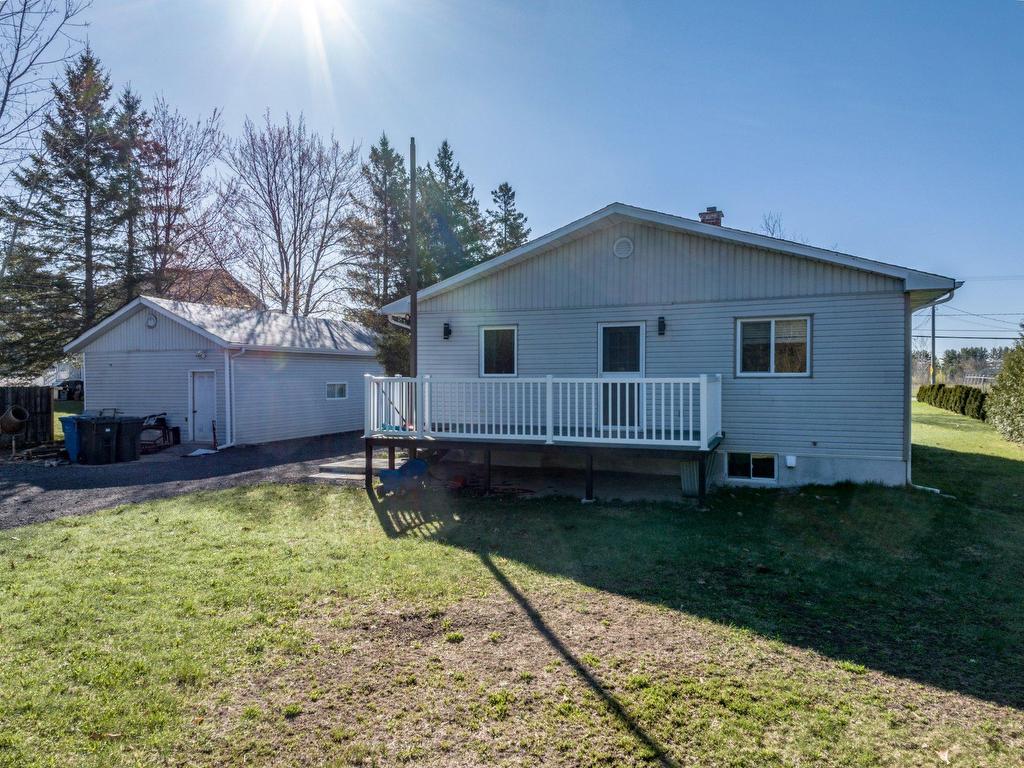 









3040


Boul. St-Michel

,
Trois-Rivières,




QC
G9A5E3

