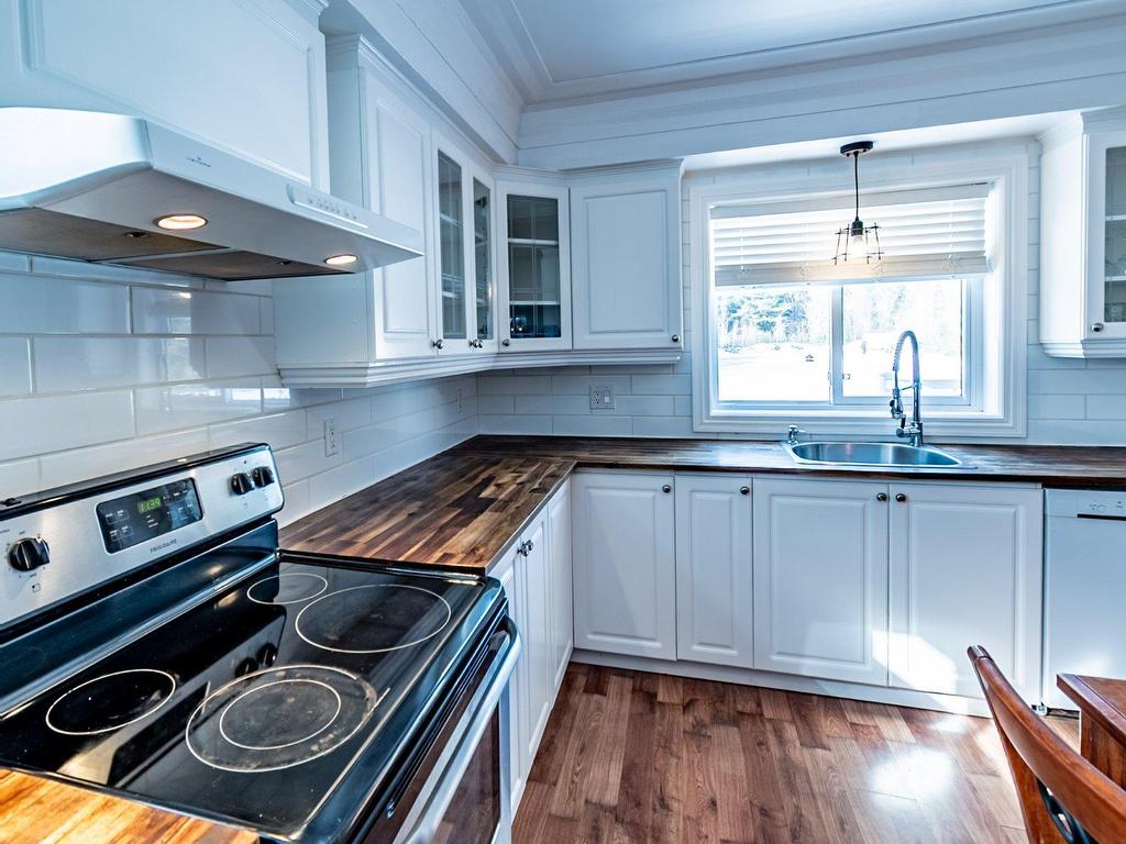 









3040


Boul. St-Michel

,
Trois-Rivières,




QC
G9A5E3

