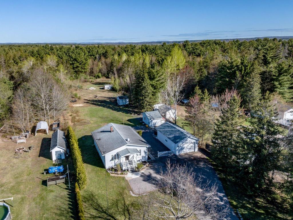 









3040


Boul. St-Michel

,
Trois-Rivières,




QC
G9A5E3

