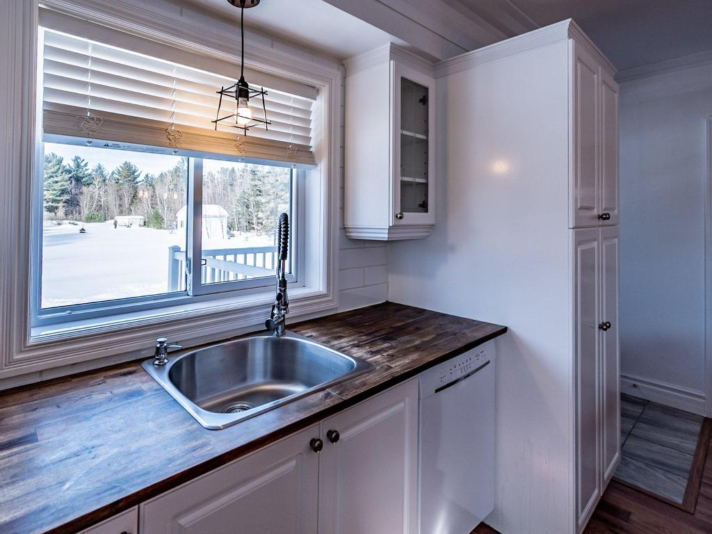 









3040


Boul. St-Michel

,
Trois-Rivières,




QC
G9A5E3

