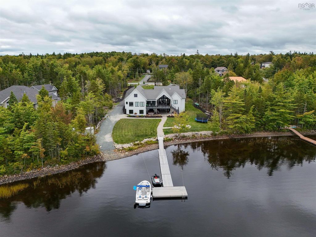 












480 McCabe Lake Drive

,
Middle Sackville,




NS
B4E 0N6

