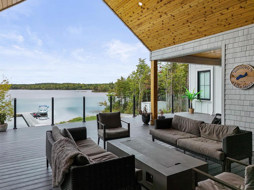 












480 McCabe Lake Drive

,
Middle Sackville,




NS
B4E 0N6

