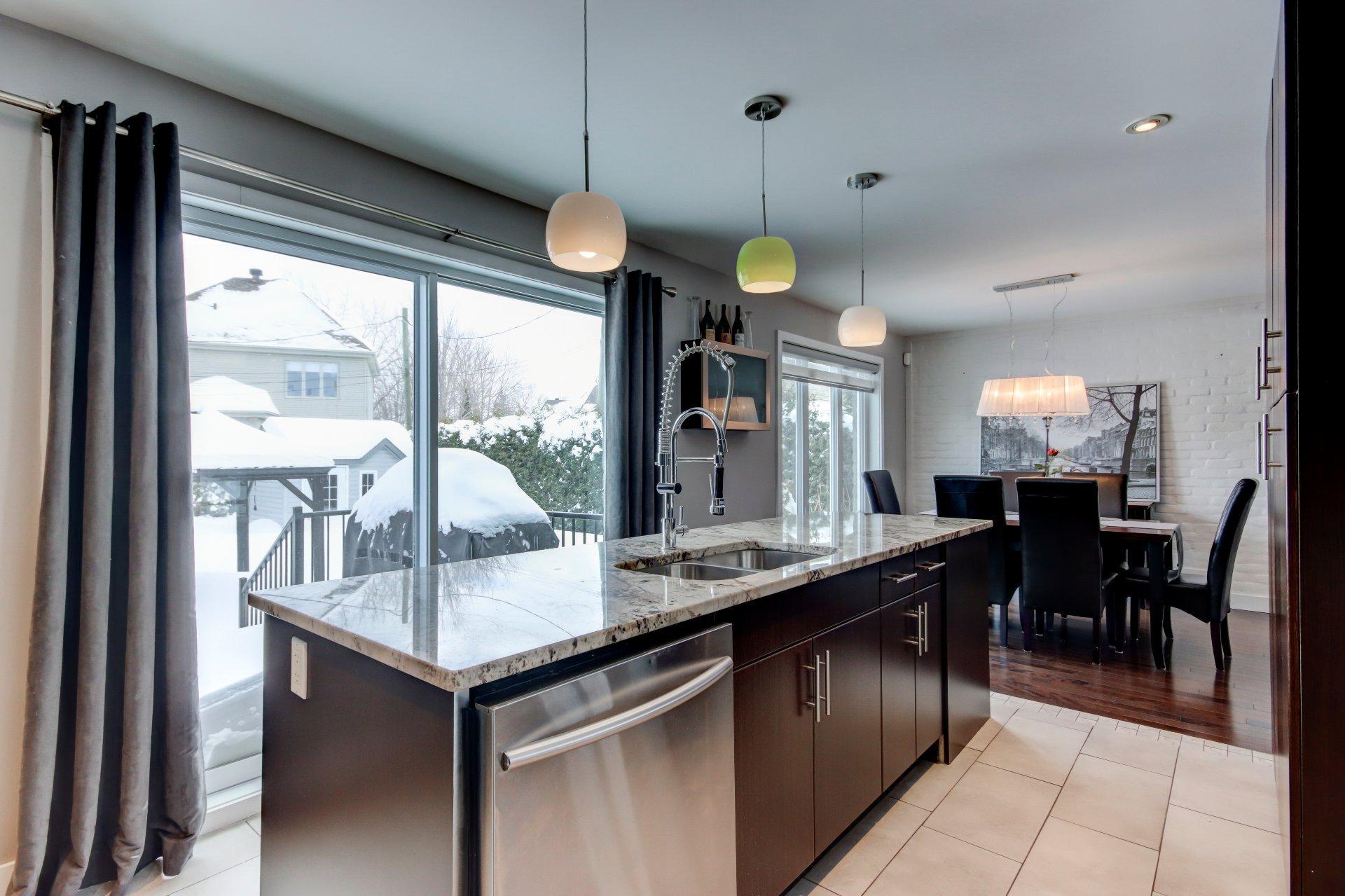 









3105


Rue de l'Aubépine

,
Saint-Bruno-de-Montarville,




QC
J3V0A8

