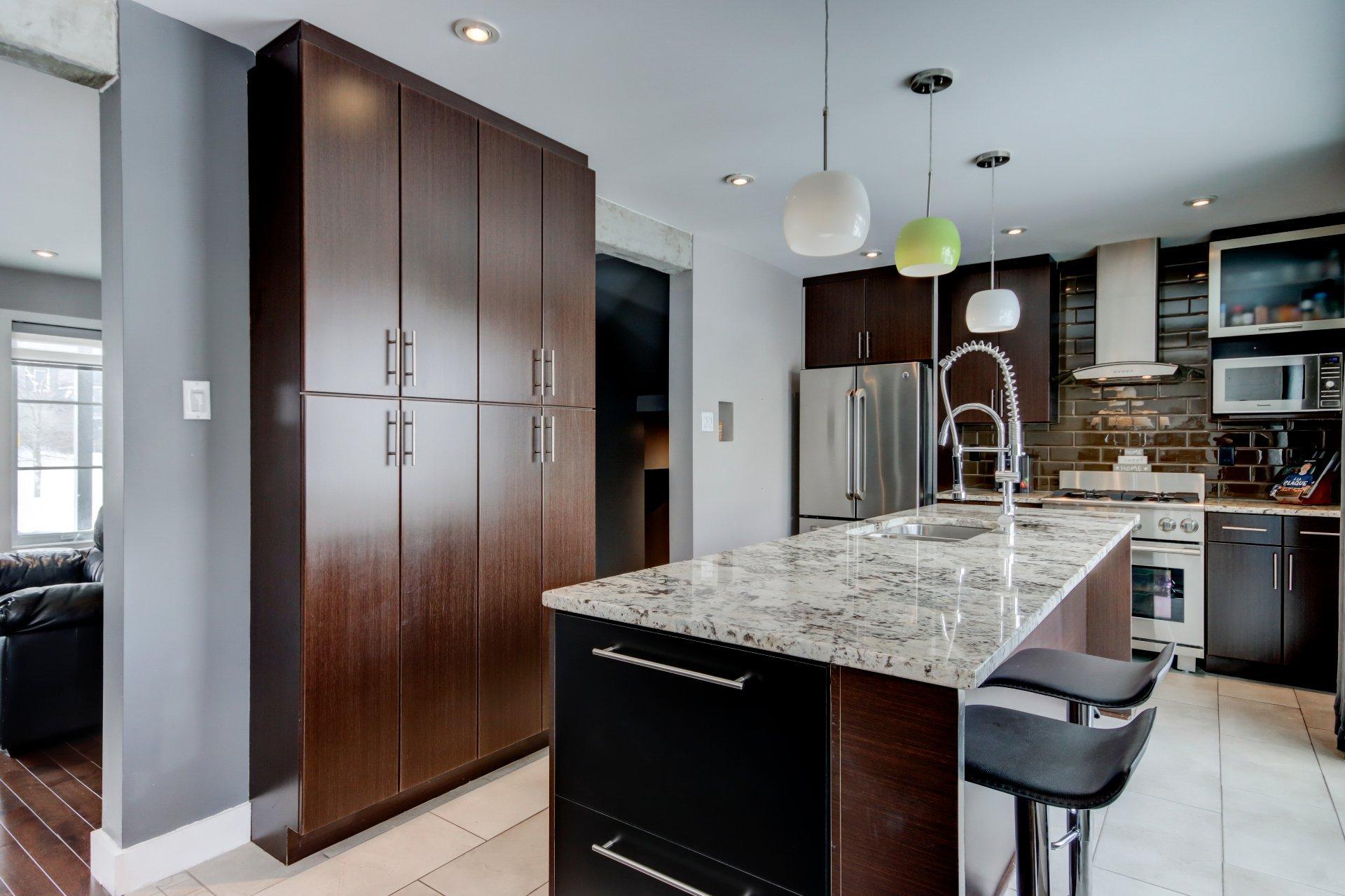 









3105


Rue de l'Aubépine

,
Saint-Bruno-de-Montarville,




QC
J3V0A8

