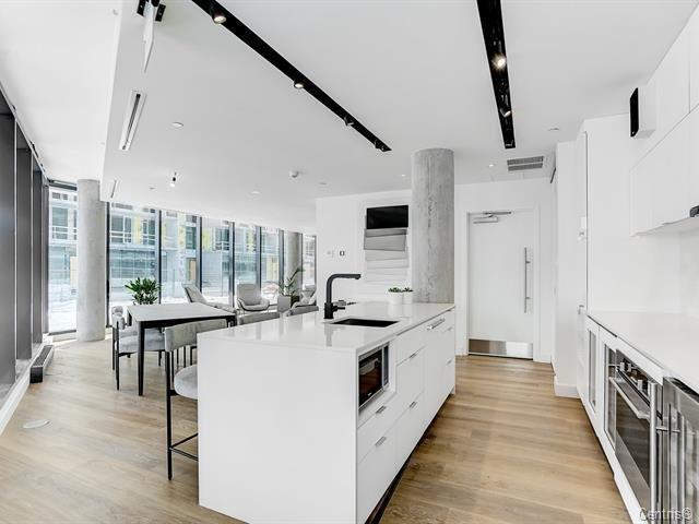 









200


Boul. Marcel-Laurin

, 306,
Montréal (Saint-Laurent),




QC
H4M2L4

