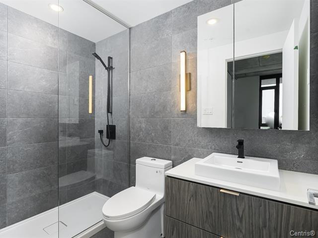 









200


Boul. Marcel-Laurin

, 306,
Montréal (Saint-Laurent),




QC
H4M2L4

