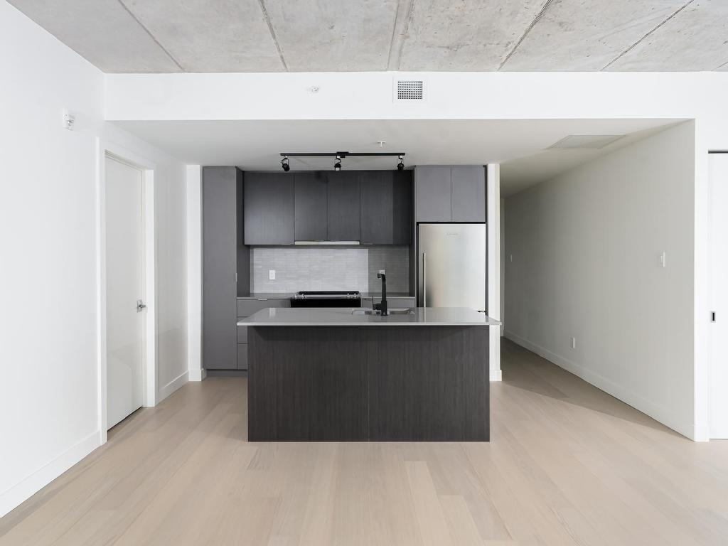 









200


Boul. Marcel-Laurin

, 306,
Montréal (Saint-Laurent),




QC
H4M2L4

