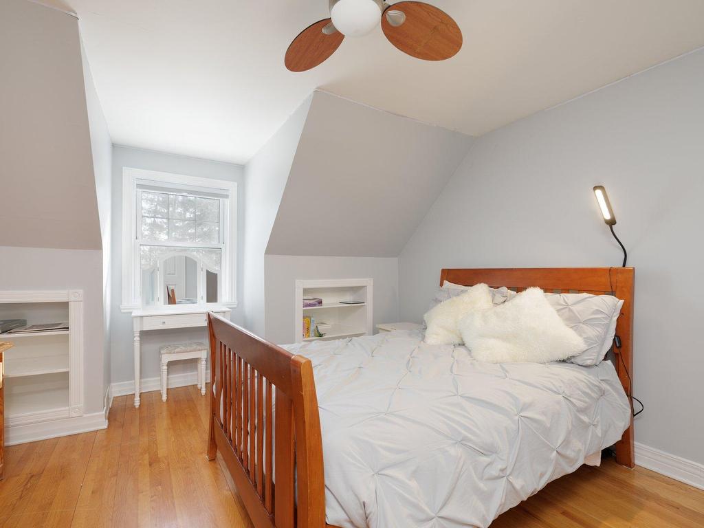 









20099


Ch. Lakeshore

,
Baie-d'Urfé,




QC
H9X1P6

