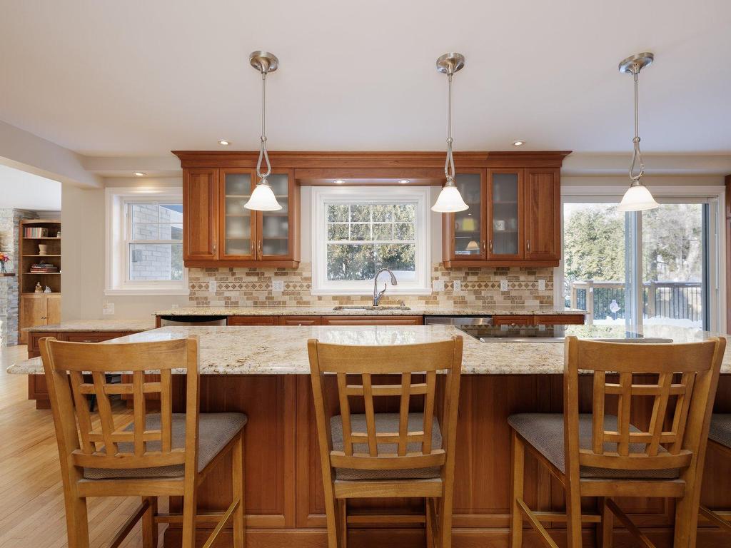 









20099


Ch. Lakeshore

,
Baie-d'Urfé,




QC
H9X1P6

