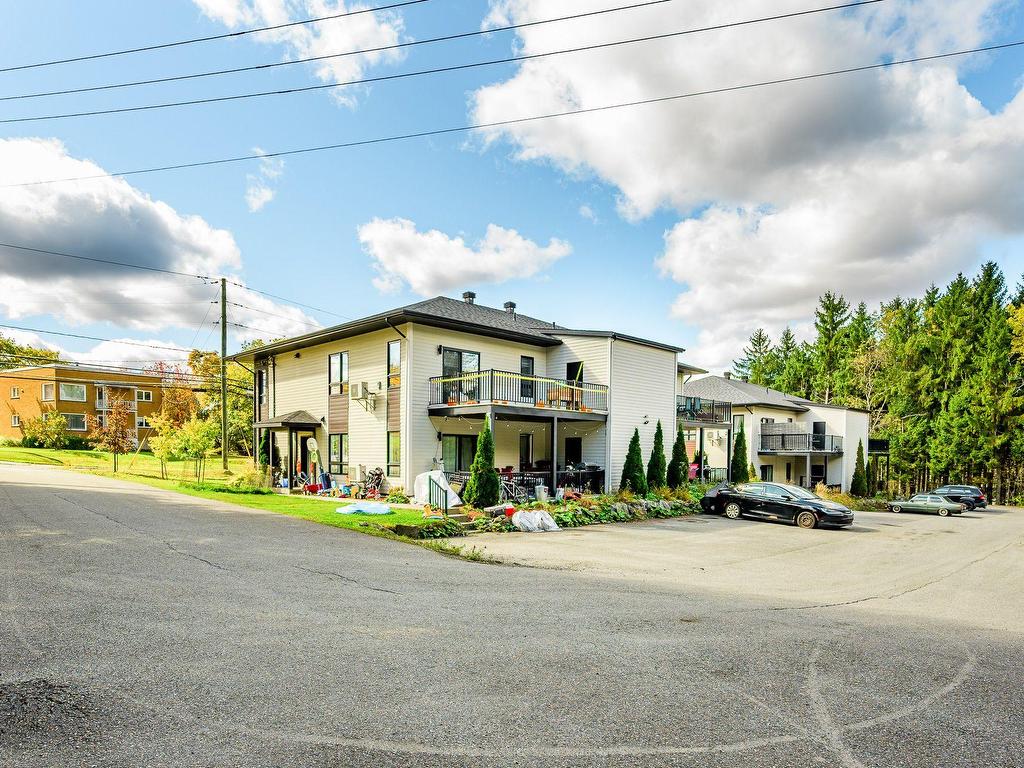 









1713

 - 1719


Rue Principale E.

,
Magog,




QC
J1X1Z8

