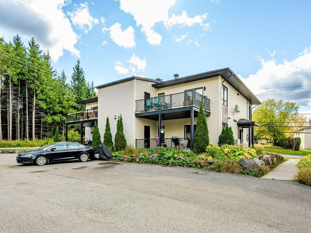 









1713

 - 1719


Rue Principale E.

,
Magog,




QC
J1X1Z8

