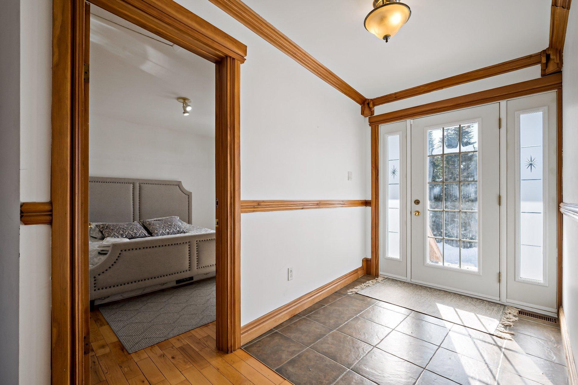 









649


Ch. du Lac-Quenouille

,
Lac-Supérieur,




QC
J0T1J0

