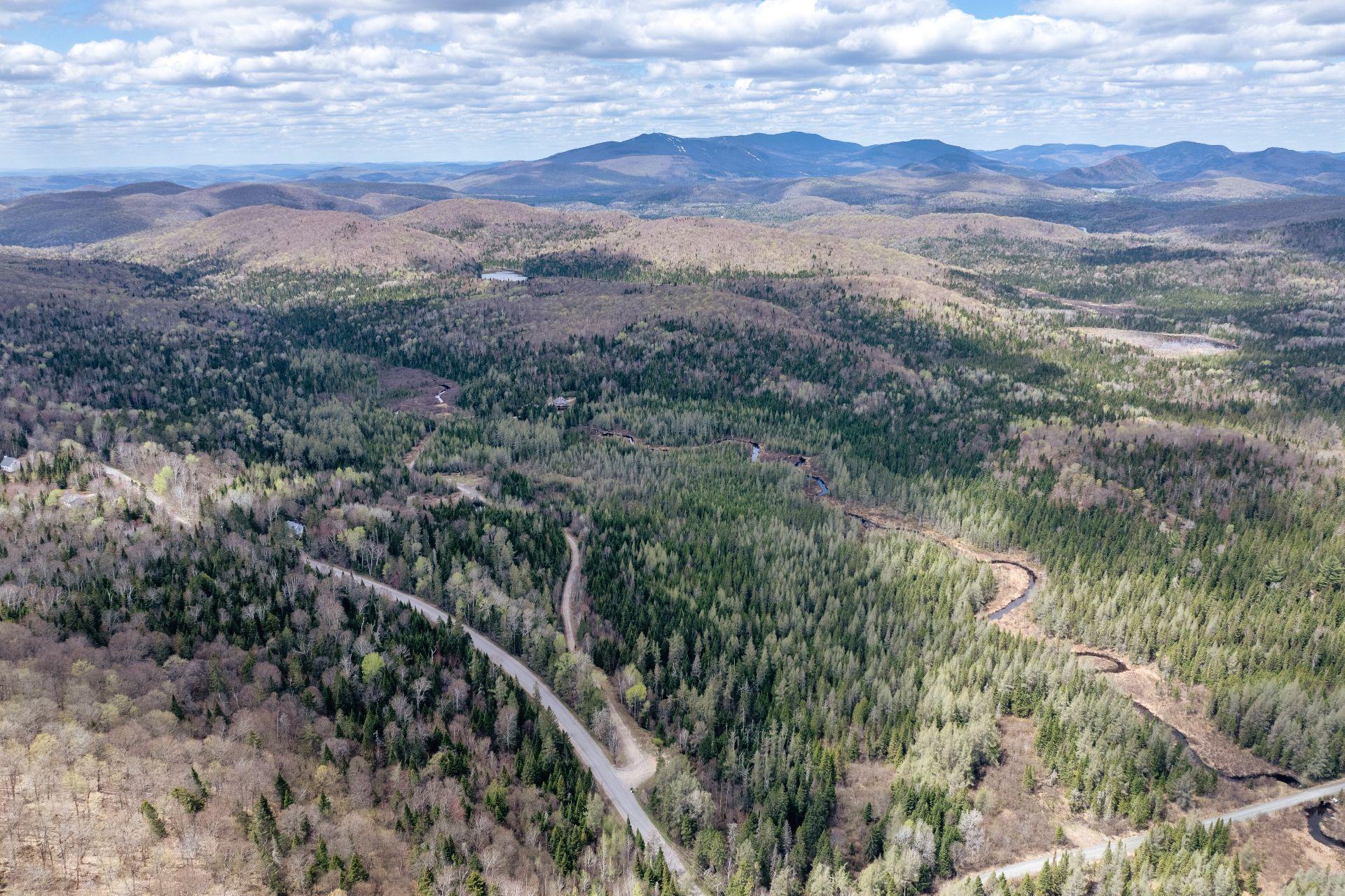 









649


Ch. du Lac-Quenouille

,
Lac-Supérieur,




QC
J0T1J0

