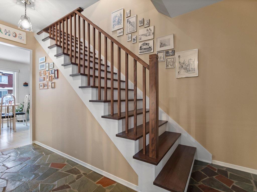 









12


Rue Dallas

,
Dollard-des-Ormeaux,




QC
H9B2S8

