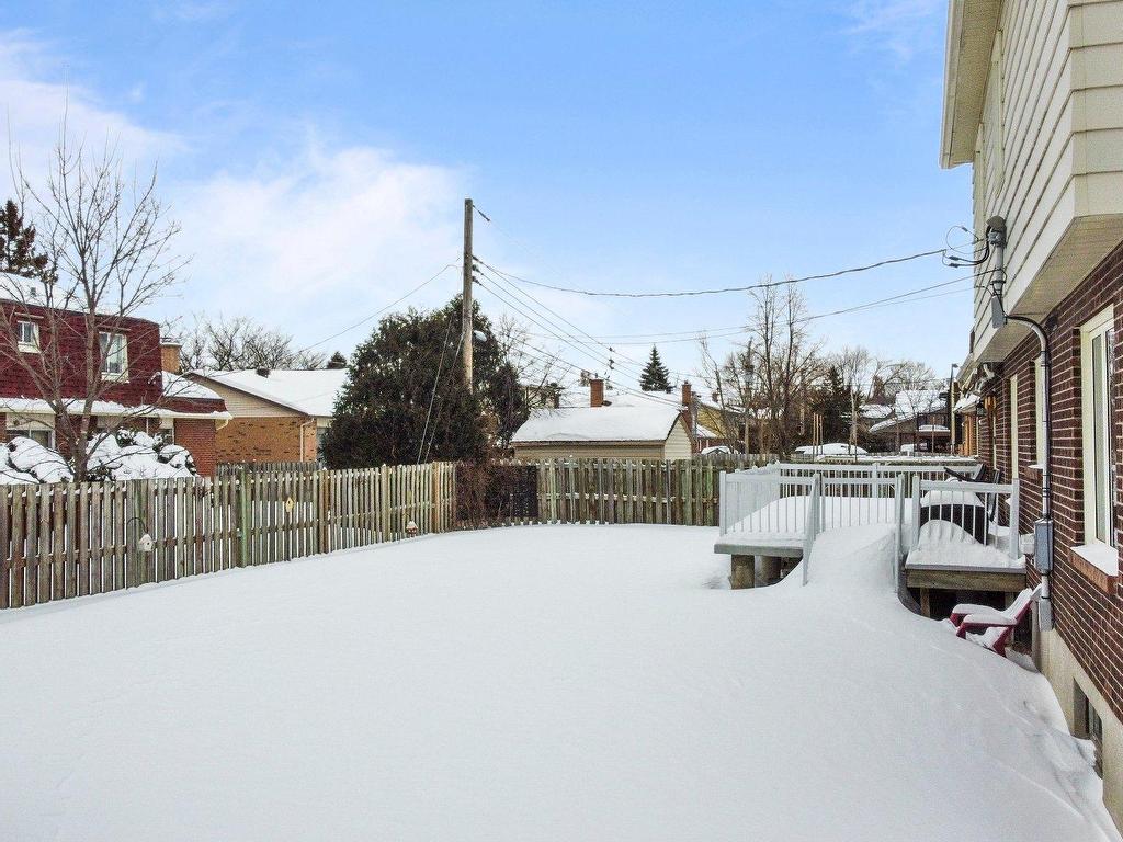 









12


Rue Dallas

,
Dollard-des-Ormeaux,




QC
H9B2S8

