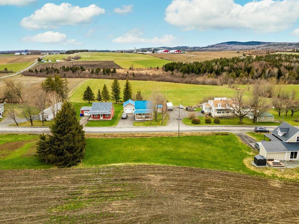 












Ch. St-Jacques

,
Saint-Herménégilde,







QC
J0B2W0

