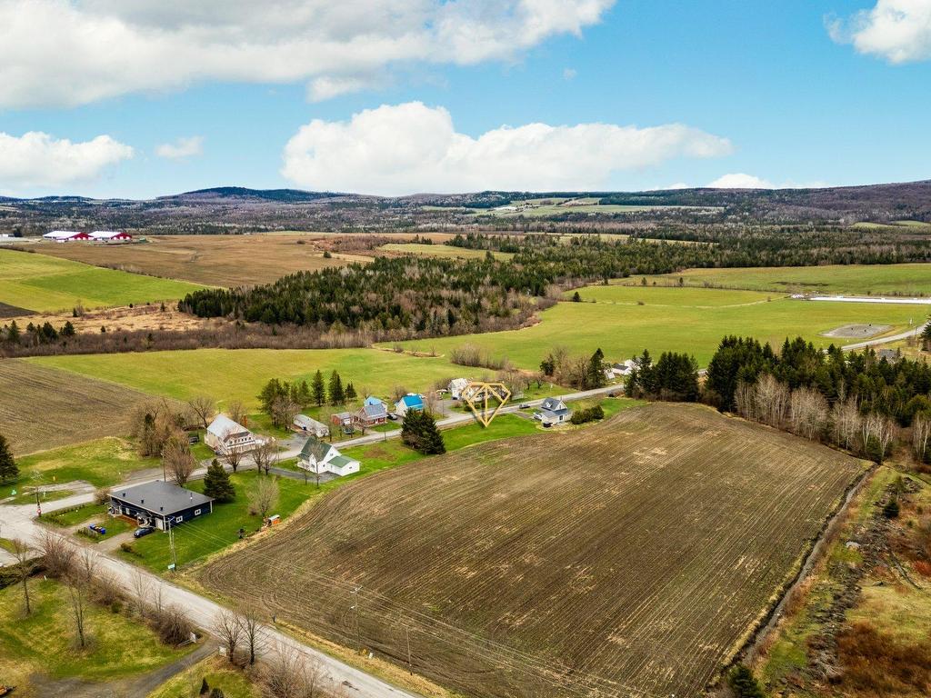 












Ch. St-Jacques

,
Saint-Herménégilde,







QC
J0B2W0

