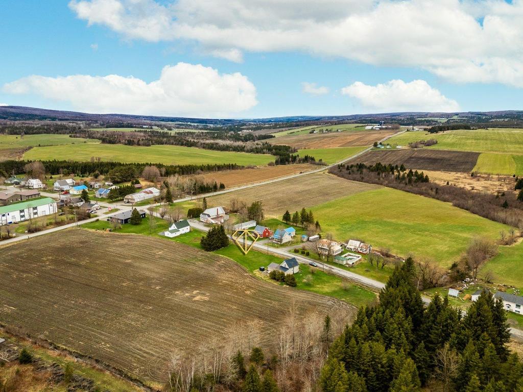 












Ch. St-Jacques

,
Saint-Herménégilde,







QC
J0B2W0

