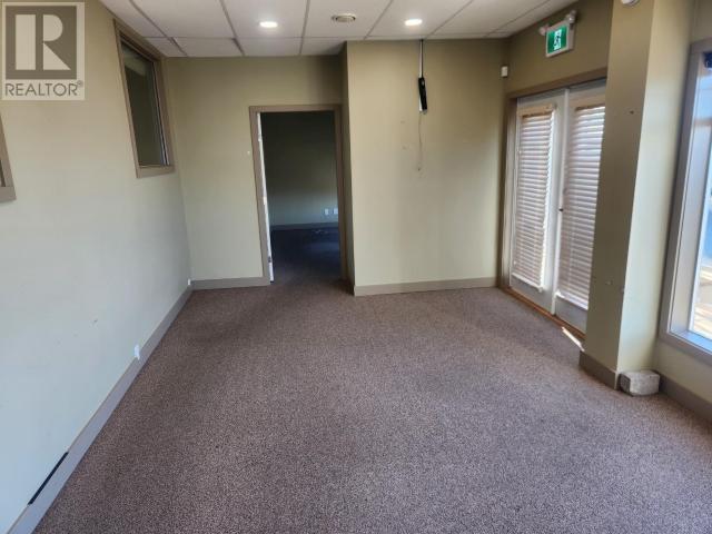 












Lower-4448 MARINE AVE

,
Powell River,




British Columbia

