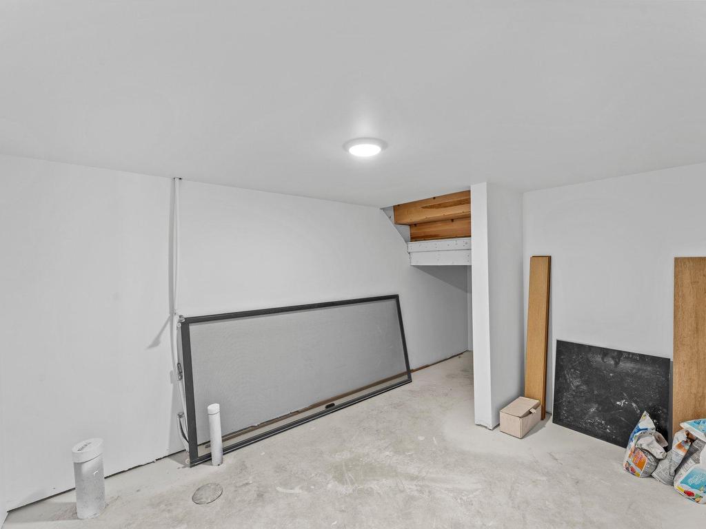 









1415


Rue du Velours

,
Drummondville,




QC
J2B0V5

