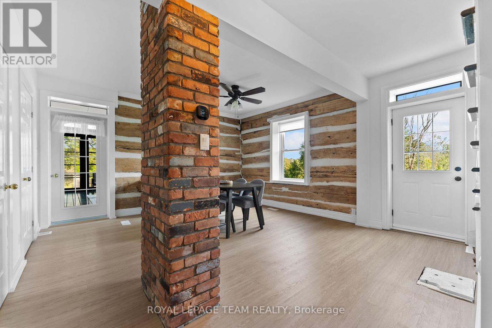 












105 HALLIDAY CREEK ROAD

,
Greater Madawaska,




Ontario
K0J1G0

