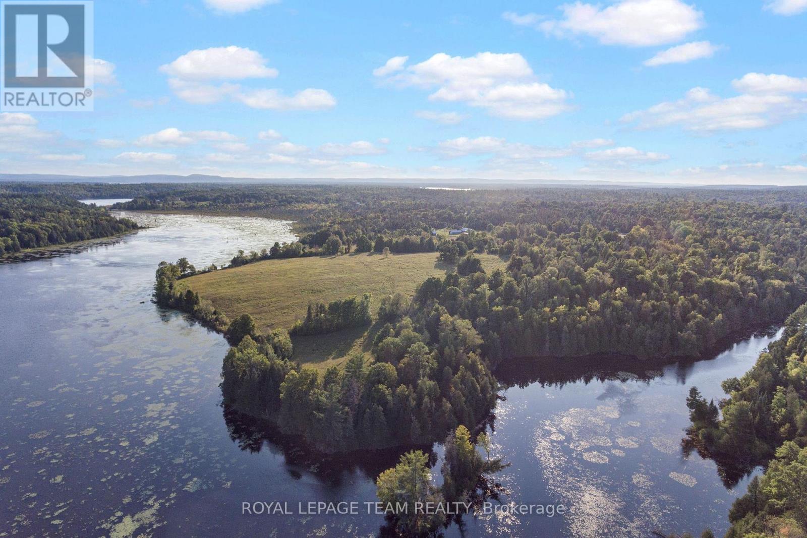 












105 HALLIDAY CREEK ROAD

,
Greater Madawaska,




Ontario
K0J1G0

