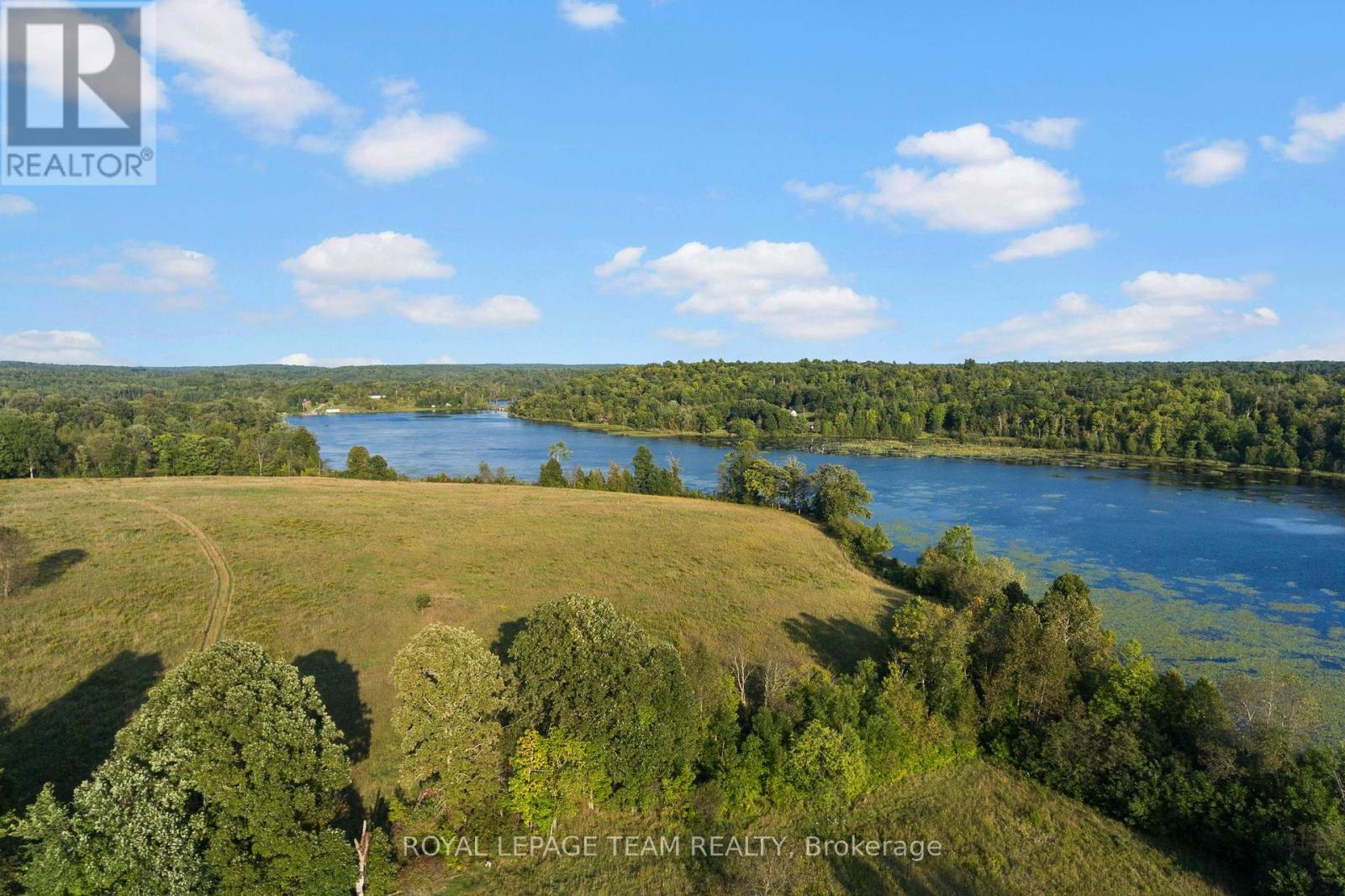 












105 HALLIDAY CREEK ROAD

,
Greater Madawaska,




Ontario
K0J1G0

