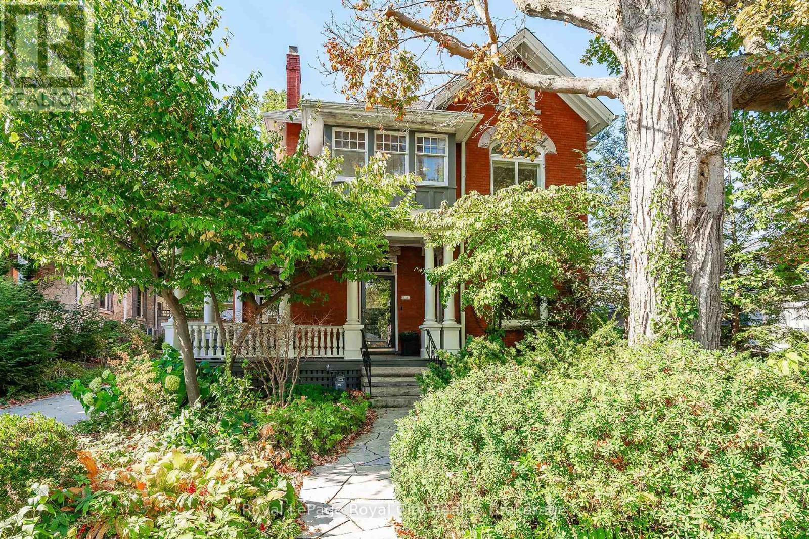 












138 DUBLIN STREET N

,
Guelph (Downtown),




Ontario
N1H4N7

