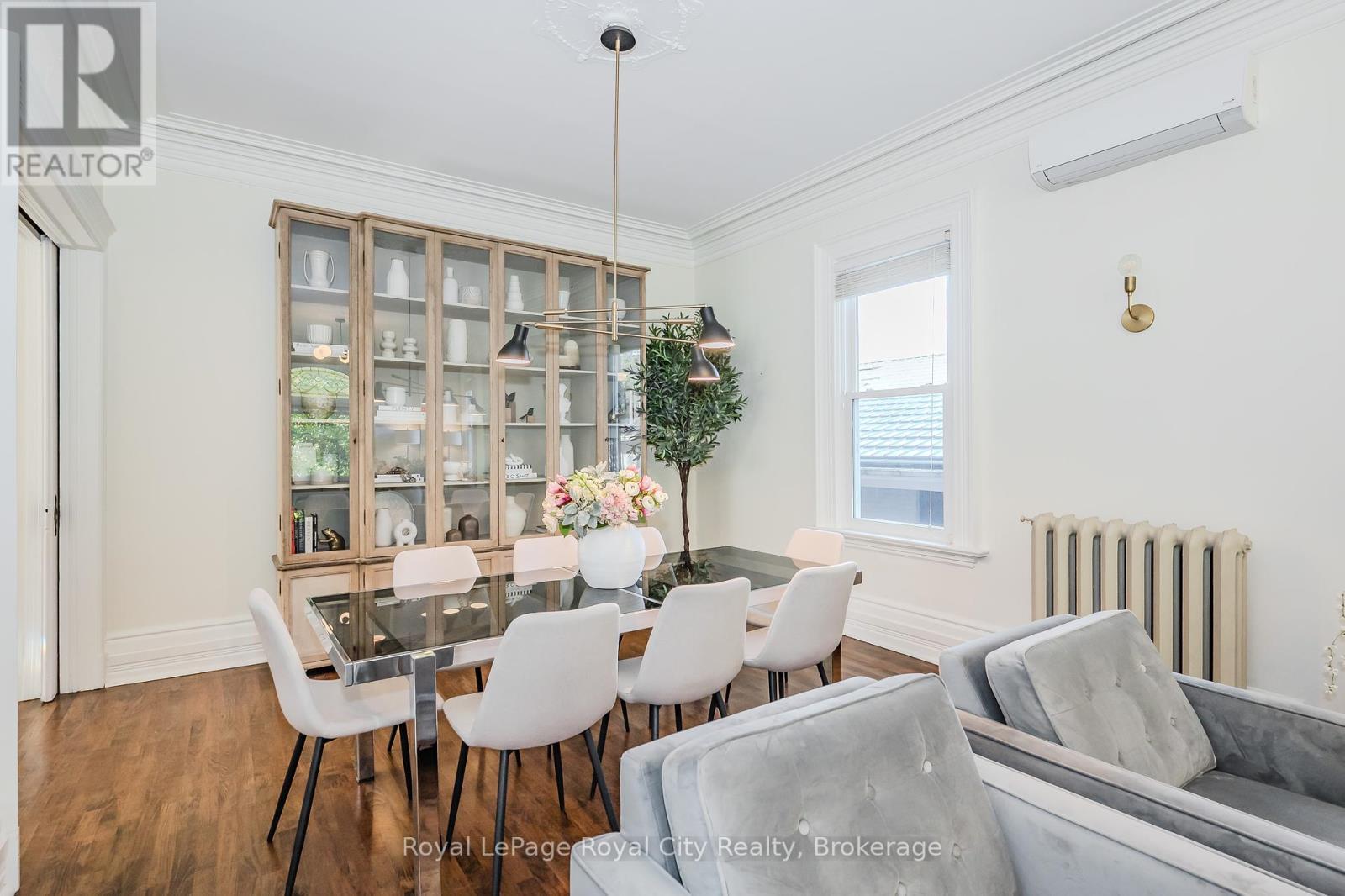 












138 DUBLIN STREET N

,
Guelph (Downtown),




Ontario
N1H4N7

