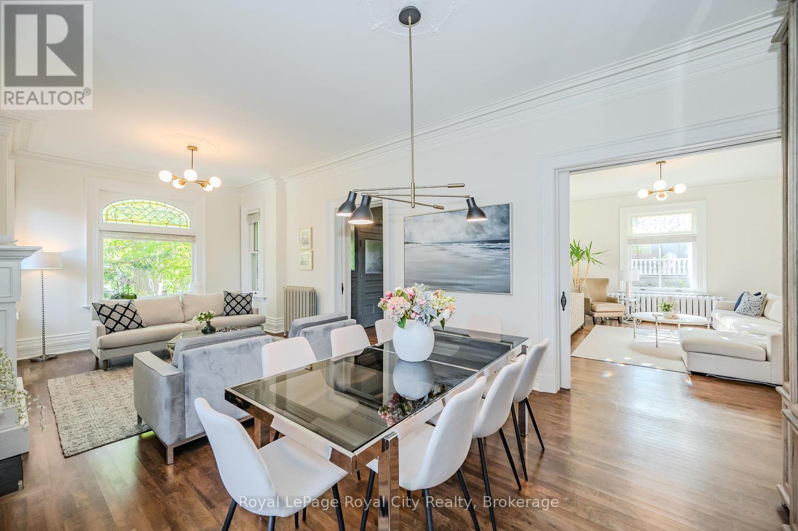 












138 DUBLIN STREET N

,
Guelph (Downtown),




Ontario
N1H4N7

