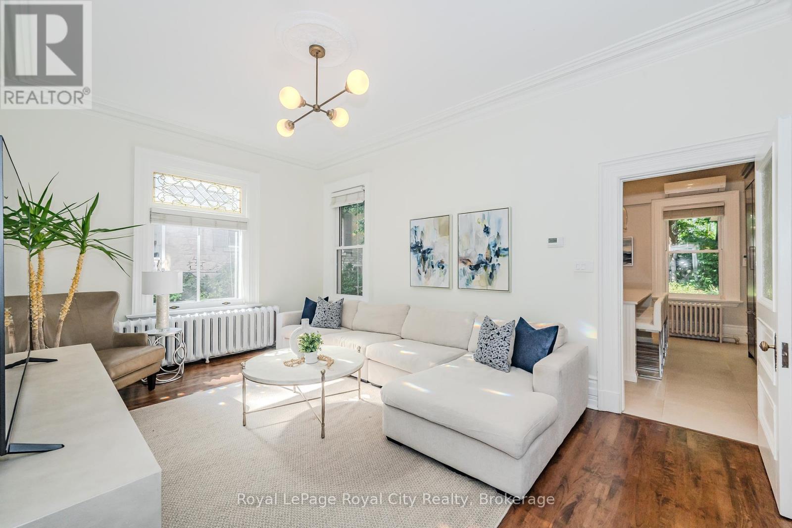 












138 DUBLIN STREET N

,
Guelph (Downtown),




Ontario
N1H4N7

