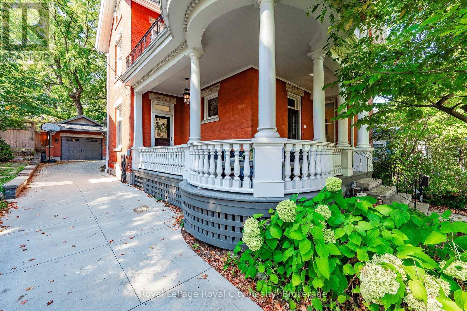 












138 DUBLIN STREET N

,
Guelph (Downtown),




Ontario
N1H4N7

