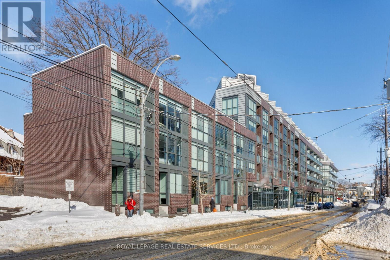 












801 - 36 HOWARD PARK AVENUE

,
Toronto,




Ontario
M6R1V5

