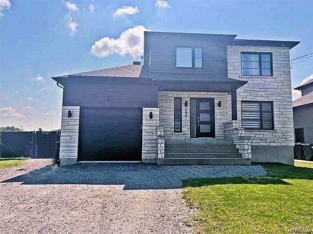 









103


Rue Joseph-Albert-Morin

,
Saint-Jean-sur-Richelieu,




QC
J2X5S1


