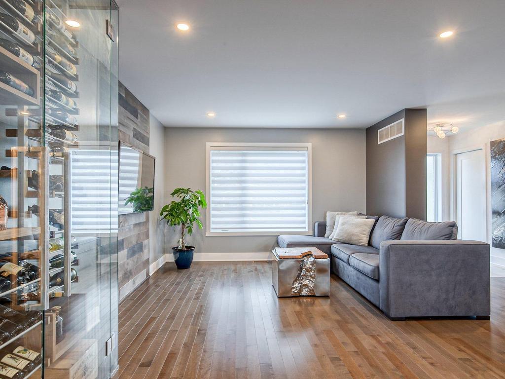 









103


Rue Joseph-Albert-Morin

,
Saint-Jean-sur-Richelieu,




QC
J2X5S1

